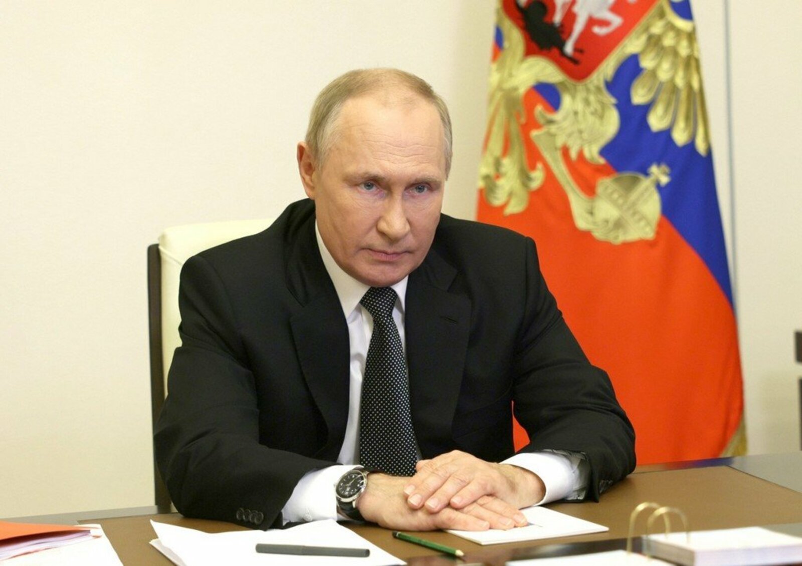 Путин потребовал не экспортировать всю продукцию АПК из России