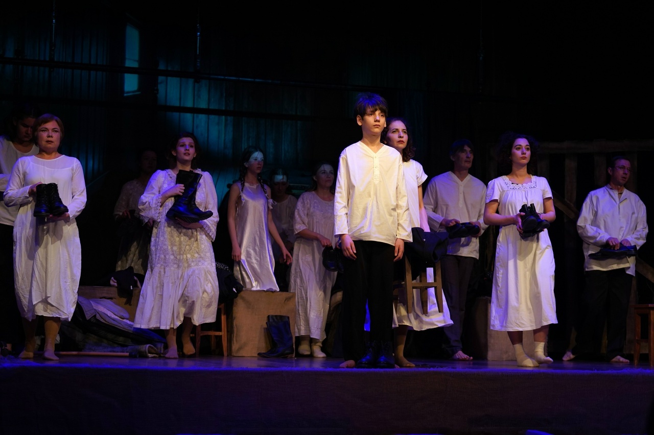 В Уфе показали благотворительный спектакль о военном времени