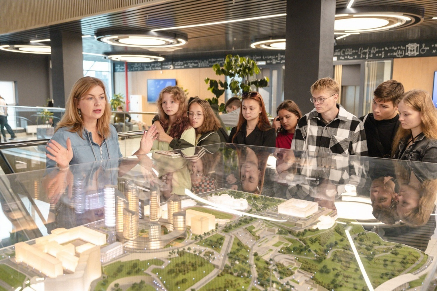 Школьники из Запорожья посетили Уфимский межвузовский кампус