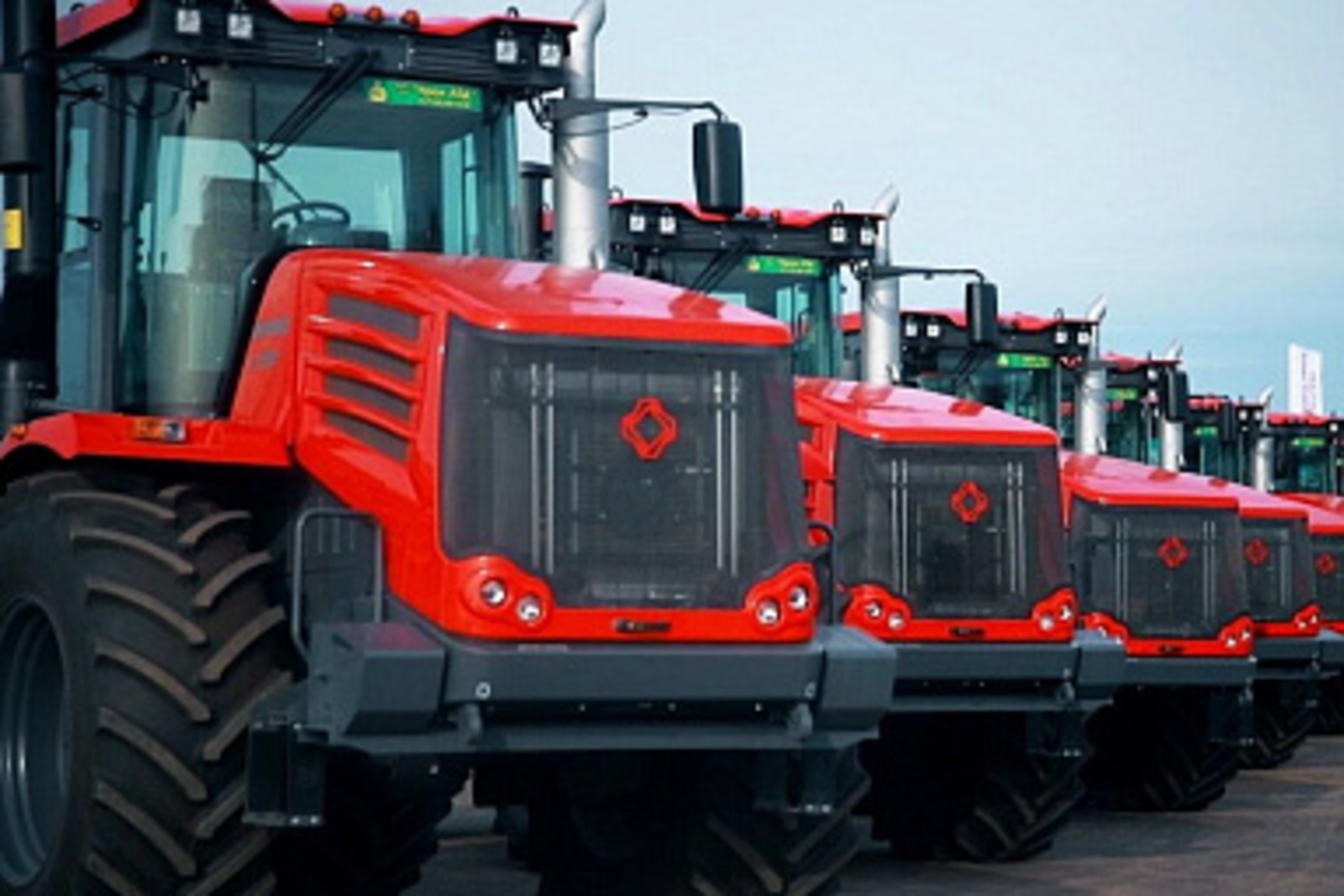 Более 53 тысяч единиц новой сельхозтехники закупили российские аграрии