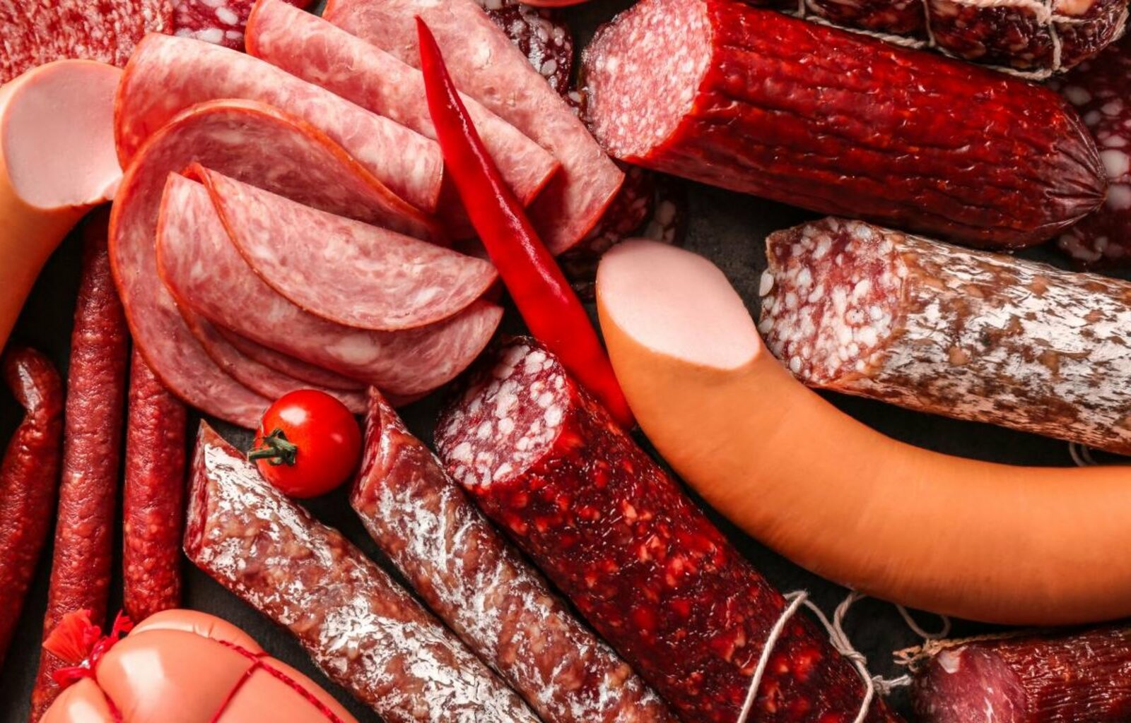 В России возник дефицит оболочки для колбас и сосисок